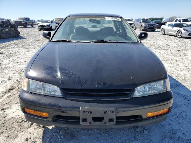 Photo 4 VIN: 1HGCD5628RA022117 - HONDA ACCORD 