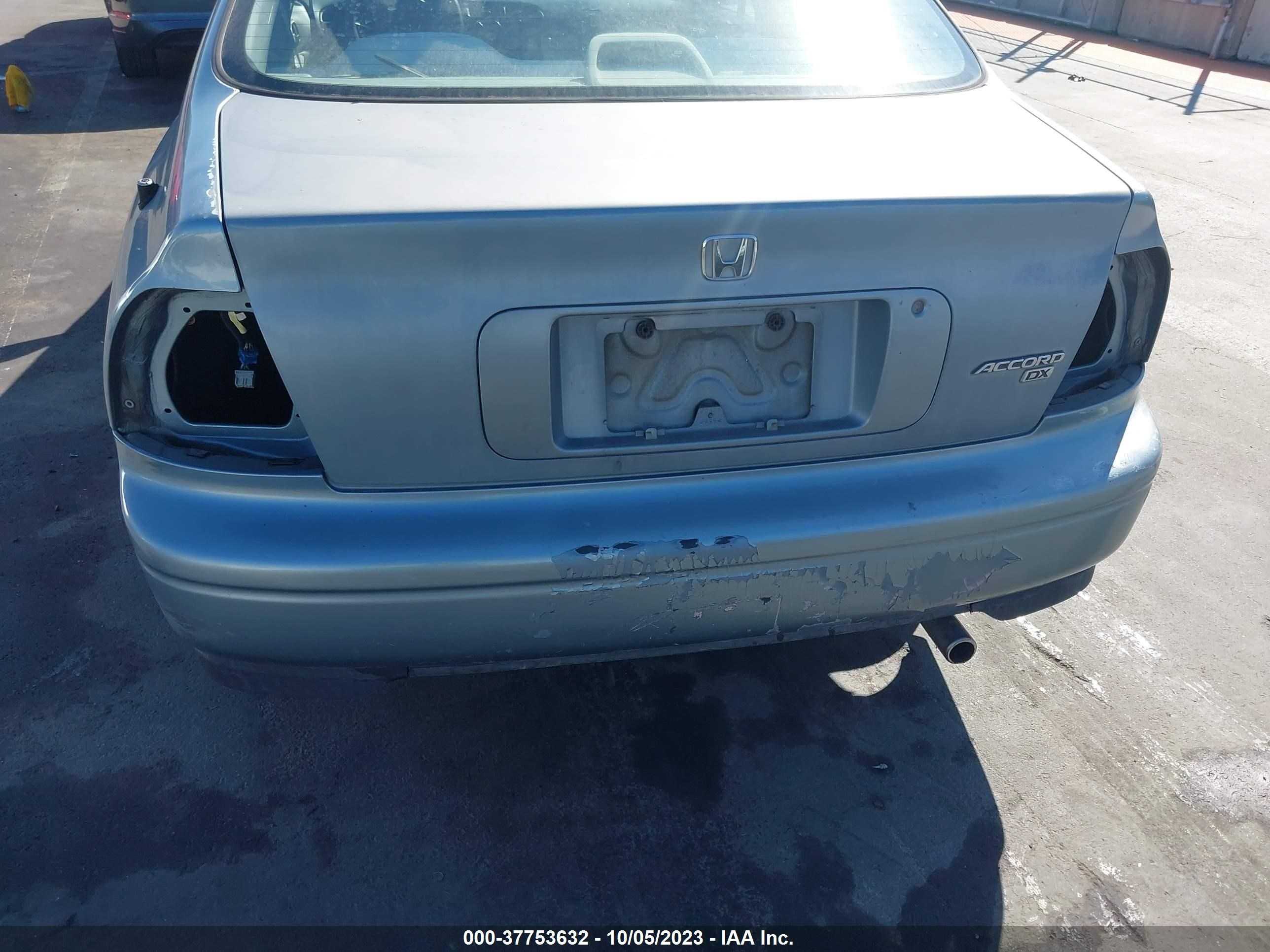 Photo 14 VIN: 1HGCD5629RA138247 - HONDA ACCORD 