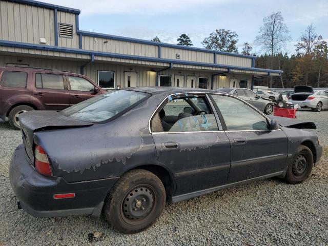 Photo 2 VIN: 1HGCD5630SA032204 - HONDA ACCORD LX 