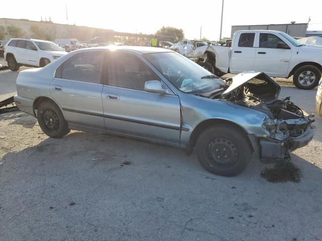 Photo 3 VIN: 1HGCD5630TA270376 - HONDA ACCORD 