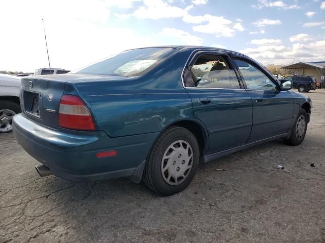 Photo 2 VIN: 1HGCD5631RA064637 - HONDA ACCORD 