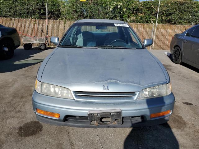 Photo 4 VIN: 1HGCD5631SA087180 - HONDA ACCORD 