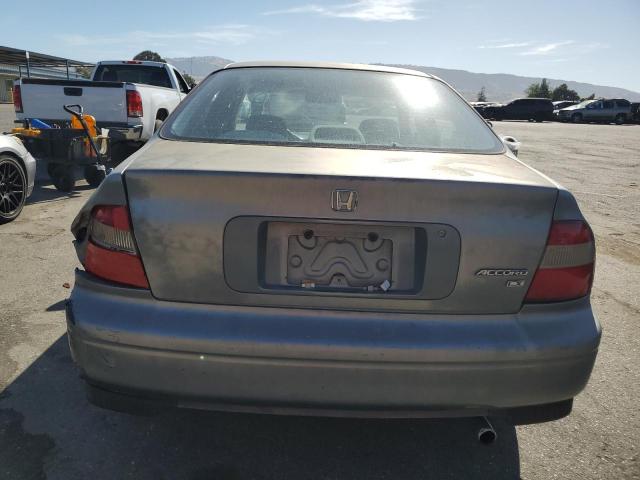 Photo 5 VIN: 1HGCD5631SA087180 - HONDA ACCORD 