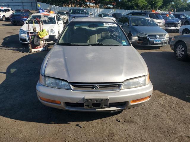 Photo 4 VIN: 1HGCD5631VA265819 - HONDA ACCORD LX 