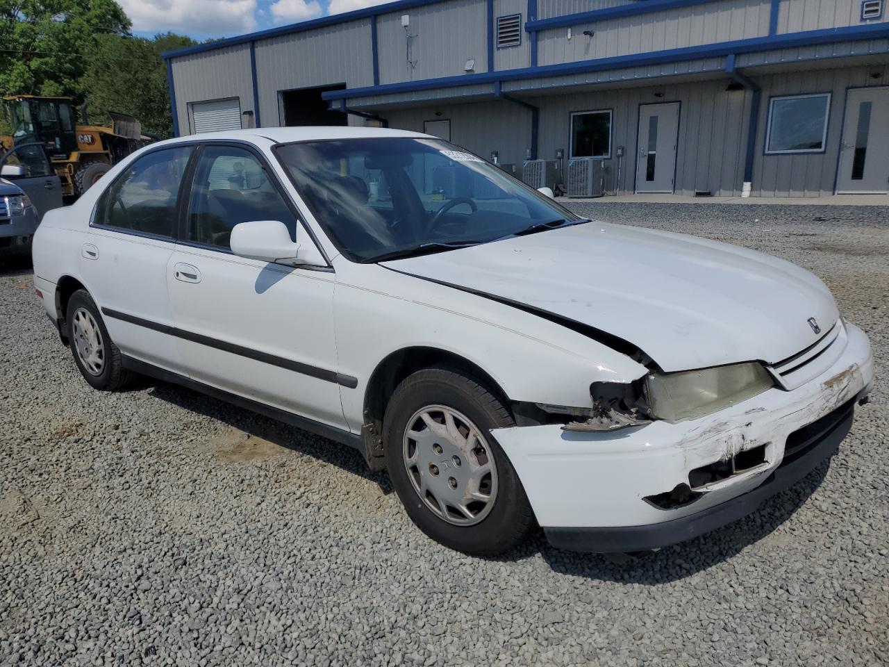 Photo 3 VIN: 1HGCD5632RA091801 - HONDA ACCORD 