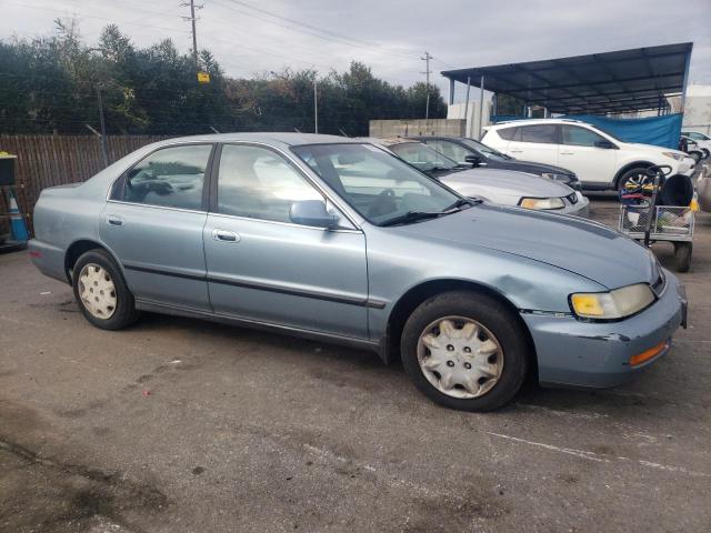 Photo 3 VIN: 1HGCD5632TA074276 - HONDA ACCORD 