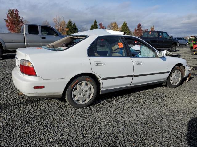 Photo 2 VIN: 1HGCD5633TA083164 - HONDA ACCORD LX 