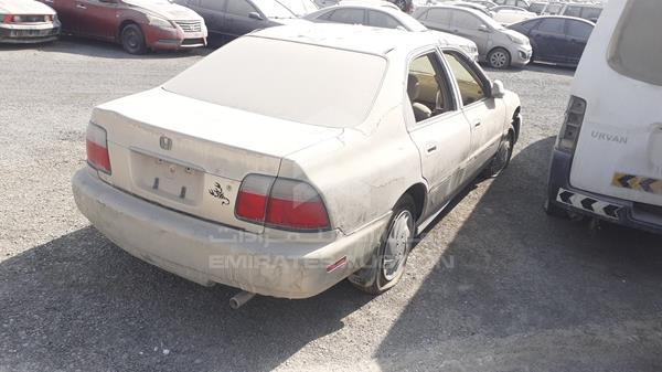 Photo 7 VIN: 1HGCD5634TA262796 - HONDA ACCORD 