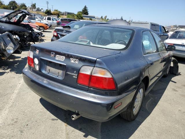 Photo 2 VIN: 1HGCD5634VA049009 - HONDA ACCORD 