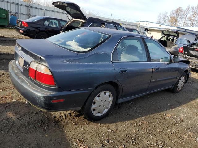 Photo 2 VIN: 1HGCD5634VA086190 - HONDA ACCORD 