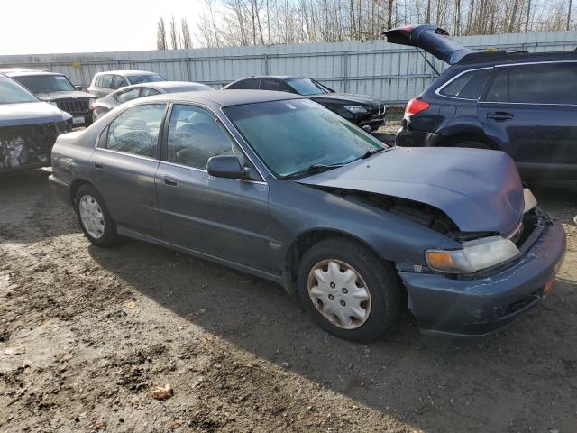 Photo 3 VIN: 1HGCD5634VA086190 - HONDA ACCORD 