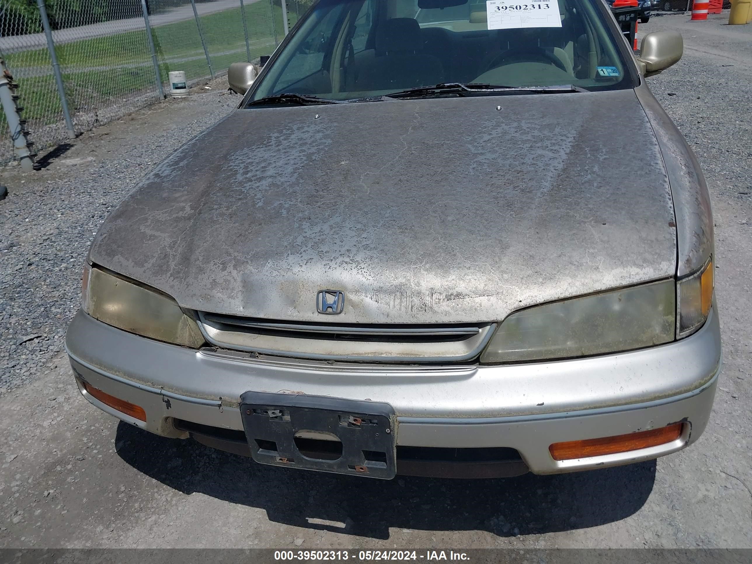 Photo 5 VIN: 1HGCD5636RA175832 - HONDA ACCORD 