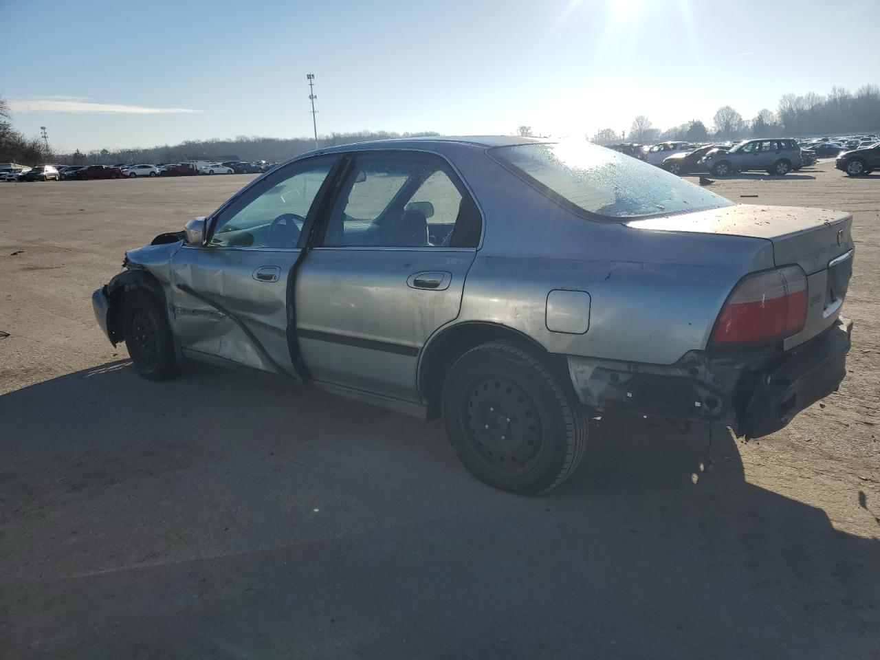 Photo 1 VIN: 1HGCD5636TA046934 - HONDA ACCORD 