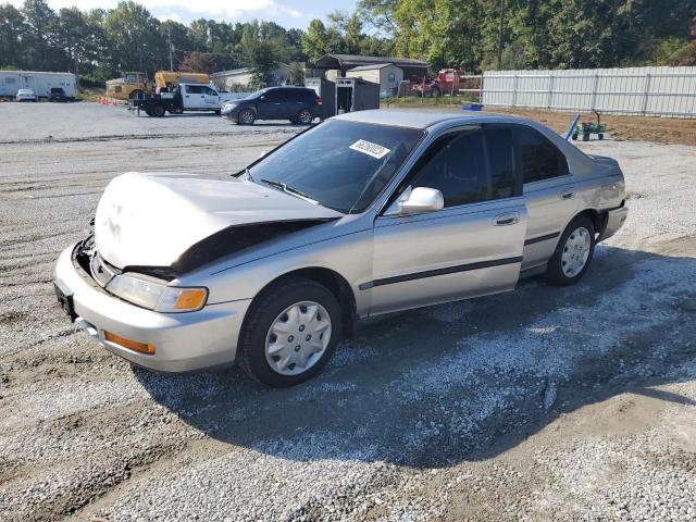 Photo 0 VIN: 1HGCD5636TA246731 - HONDA ACCORD LX 