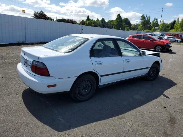 Photo 2 VIN: 1HGCD5636TA293094 - HONDA ACCORD LX 