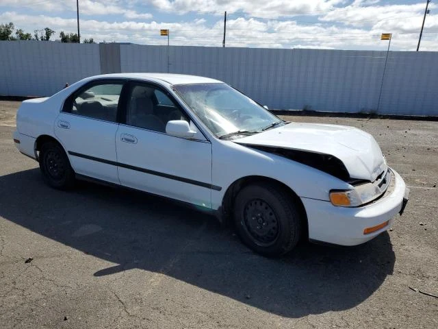 Photo 3 VIN: 1HGCD5636TA293094 - HONDA ACCORD LX 