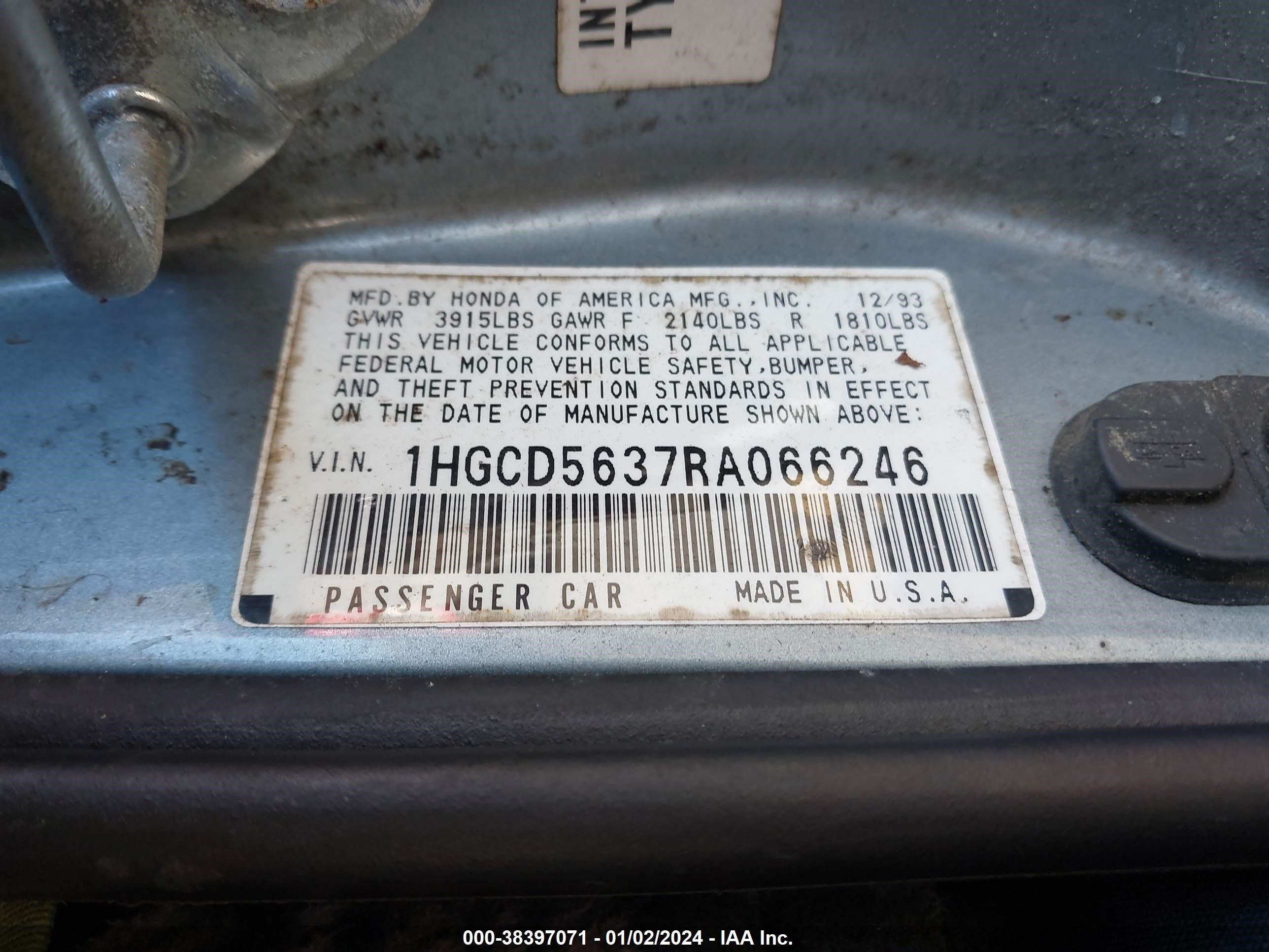 Photo 8 VIN: 1HGCD5637RA066246 - HONDA ACCORD 