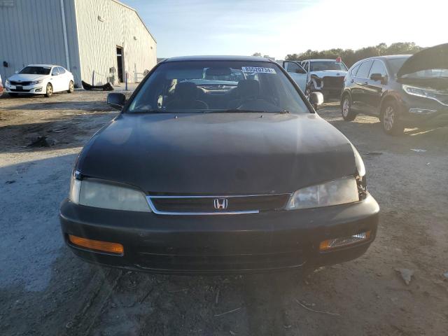 Photo 4 VIN: 1HGCD5637TA146086 - HONDA ACCORD LX 