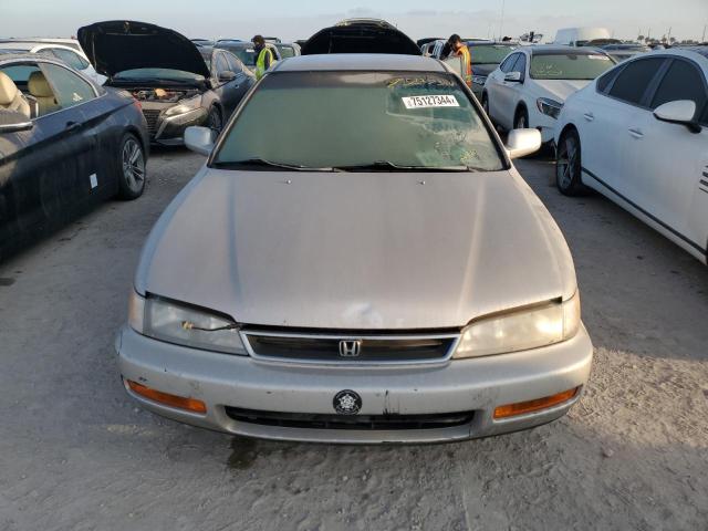 Photo 4 VIN: 1HGCD5637VA214938 - HONDA ACCORD LX 