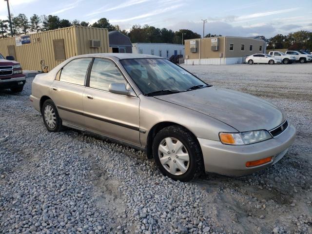 Photo 3 VIN: 1HGCD5638TA266320 - HONDA ACCORD LX 