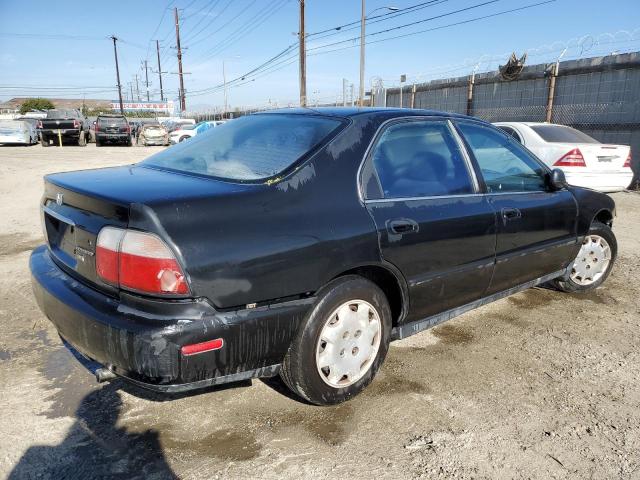 Photo 2 VIN: 1HGCD5638VA138081 - HONDA ACCORD LX 