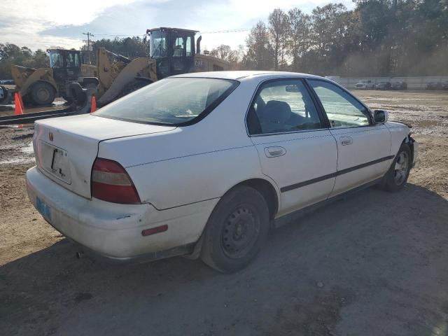 Photo 2 VIN: 1HGCD5639RA083324 - HONDA ACCORD LX 