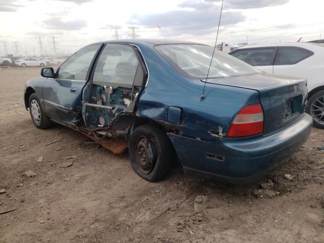 Photo 1 VIN: 1HGCD5639RA147586 - HONDA ACCORD 