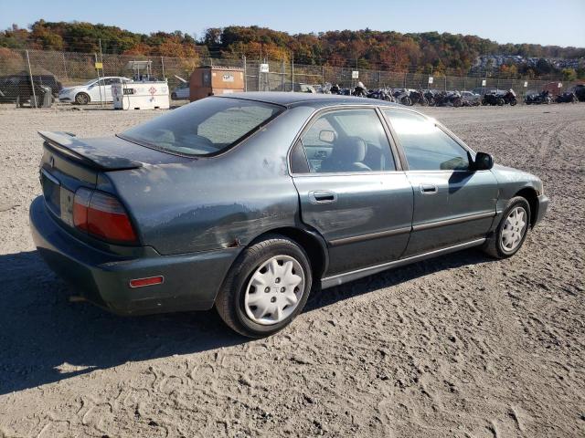 Photo 2 VIN: 1HGCD5639TA084951 - HONDA ACCORD LX 