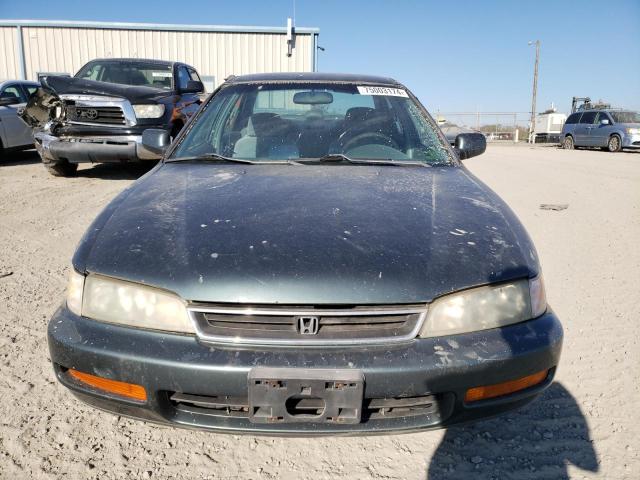 Photo 4 VIN: 1HGCD5639TA084951 - HONDA ACCORD LX 