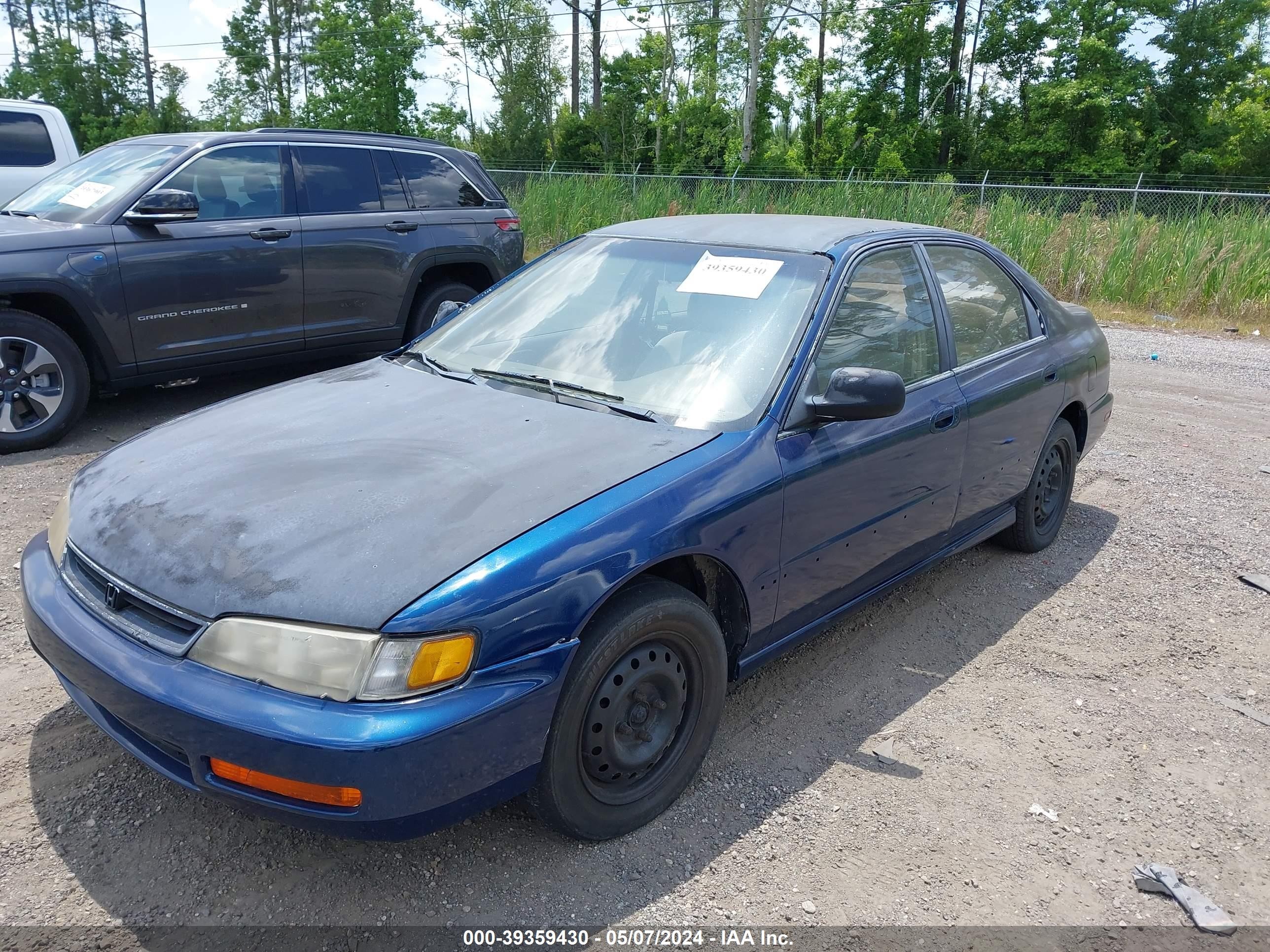 Photo 1 VIN: 1HGCD563XTA295432 - HONDA ACCORD 