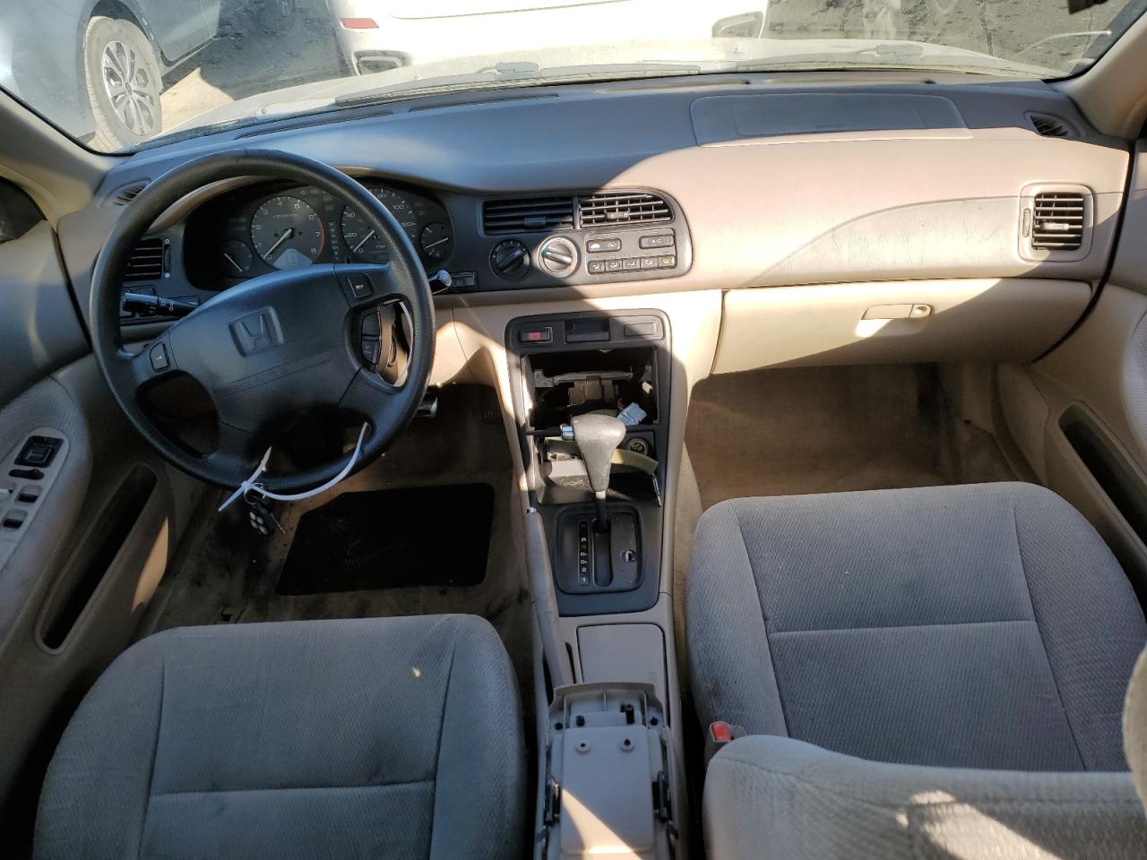 Photo 7 VIN: 1HGCD563XVA141449 - HONDA ACCORD 