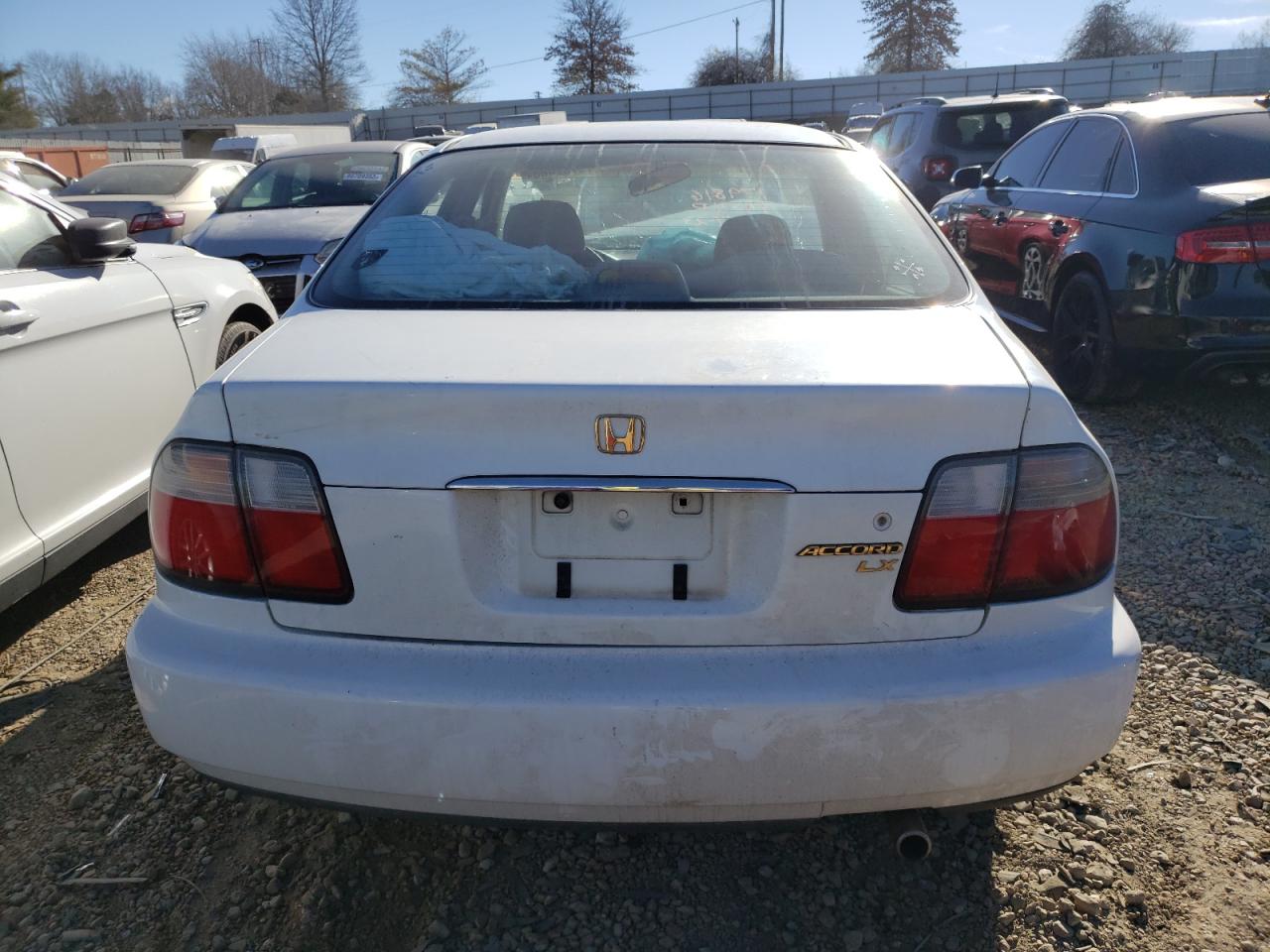 Photo 5 VIN: 1HGCD563XVA244421 - HONDA ACCORD 