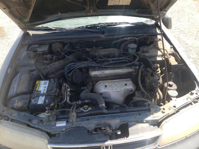 Photo 6 VIN: 1HGCD563XVA260456 - HONDA ACCORD LX 