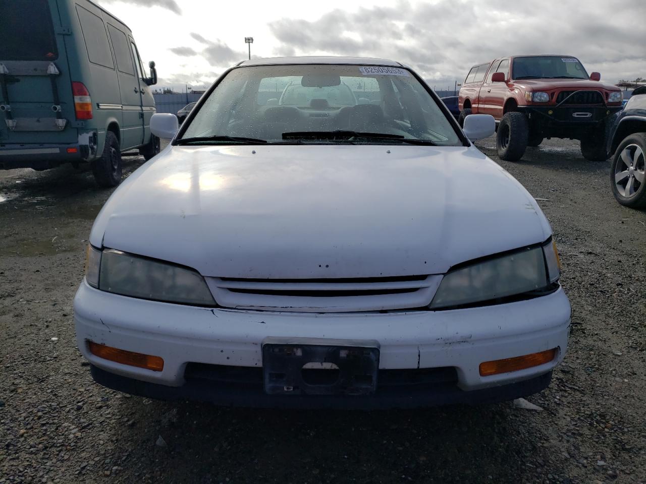 Photo 4 VIN: 1HGCD5644RA056542 - HONDA ACCORD 