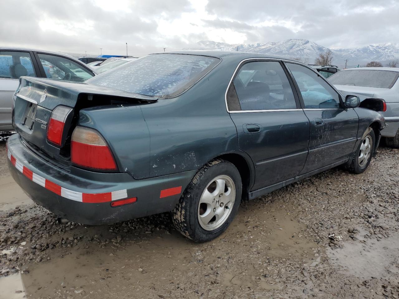 Photo 2 VIN: 1HGCD5649TA124194 - HONDA ACCORD 