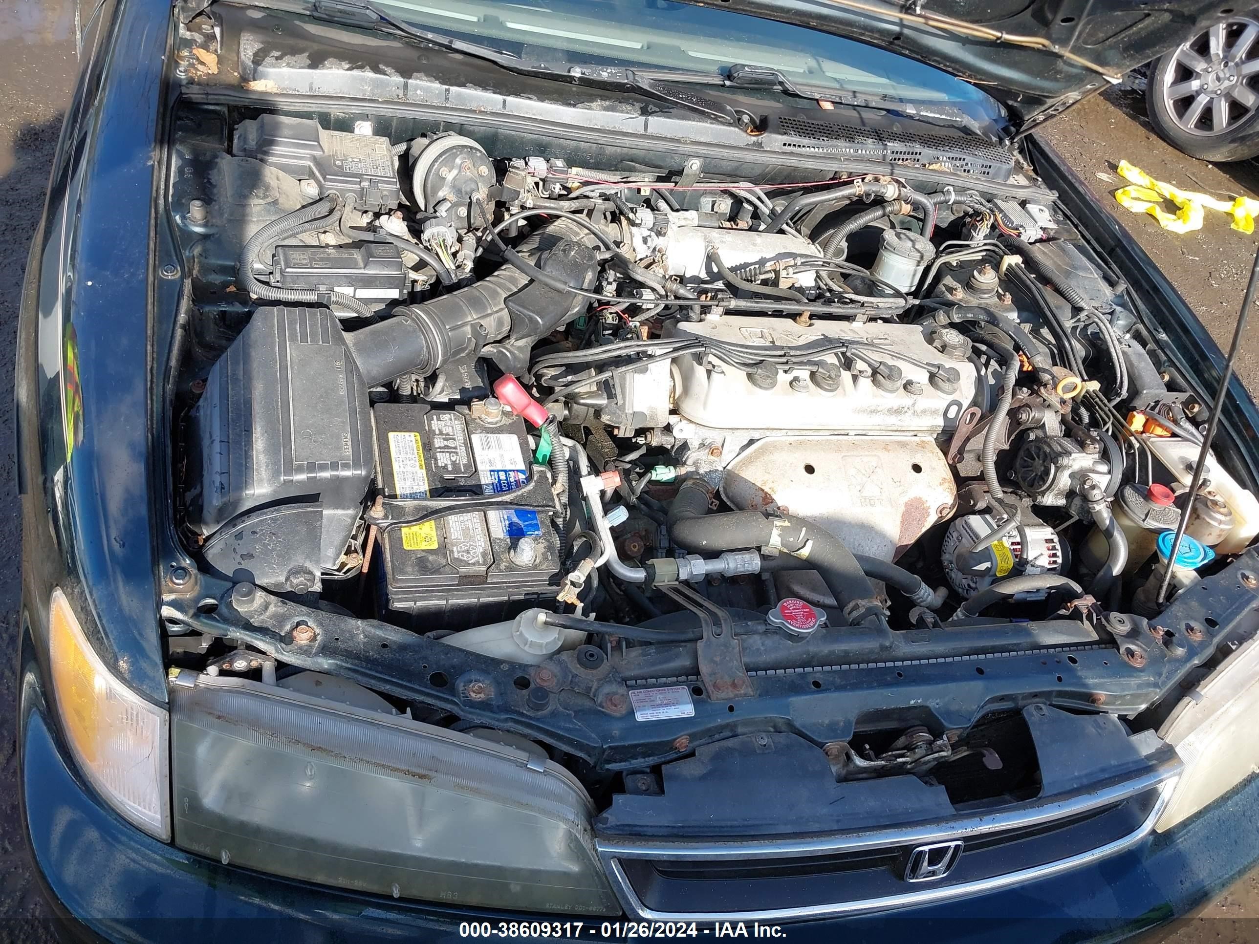 Photo 9 VIN: 1HGCD5652TA035110 - HONDA ACCORD 