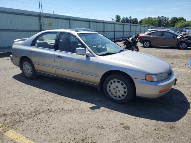 Photo 3 VIN: 1HGCD5652VA096489 - HONDA ACCORD 