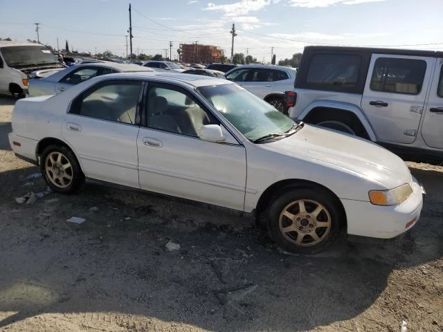 Photo 3 VIN: 1HGCD5655SA028201 - HONDA ACCORD EX 