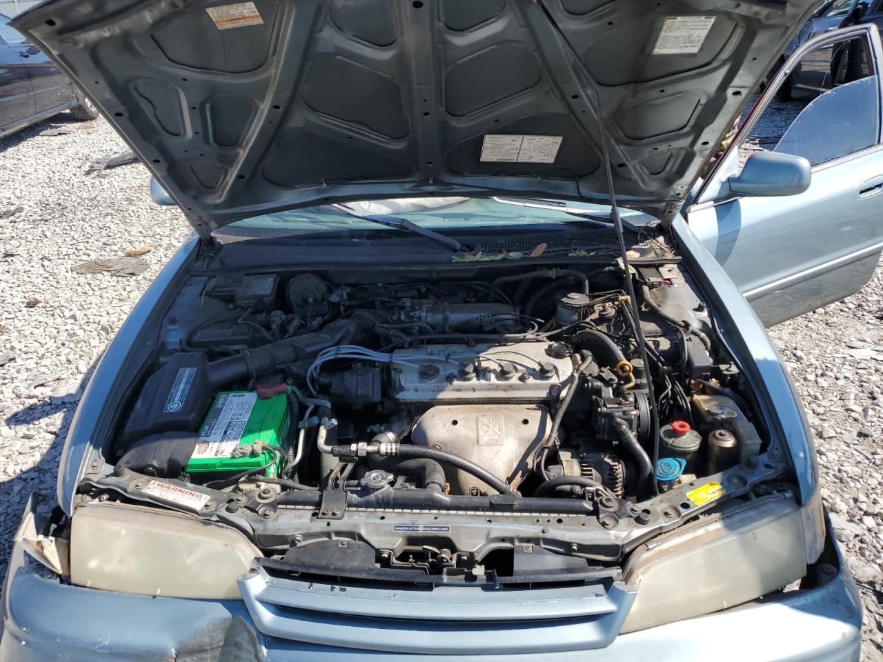 Photo 10 VIN: 1HGCD5656SA118764 - HONDA ACCORD 