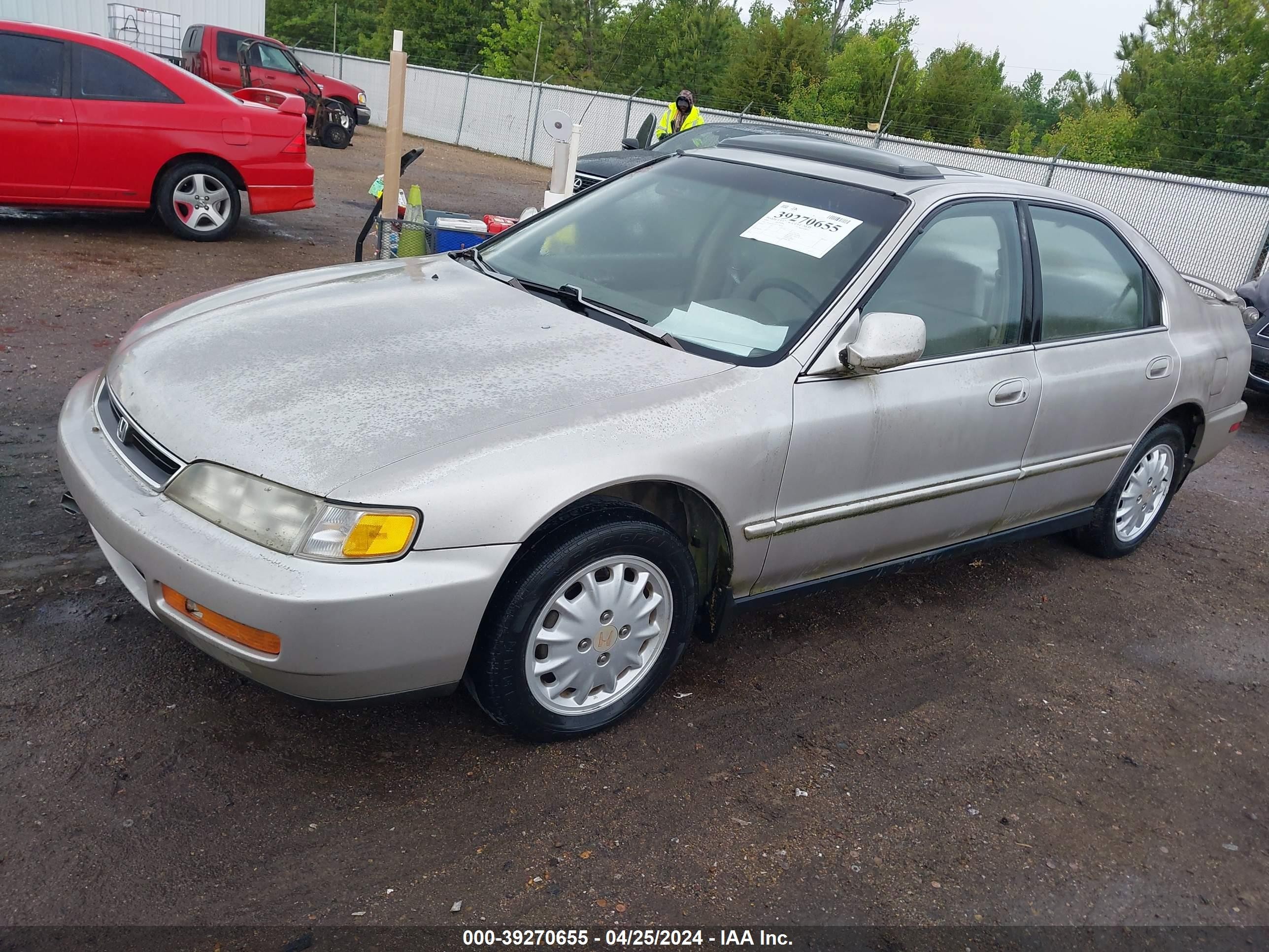 Photo 1 VIN: 1HGCD5659VA144540 - HONDA ACCORD 