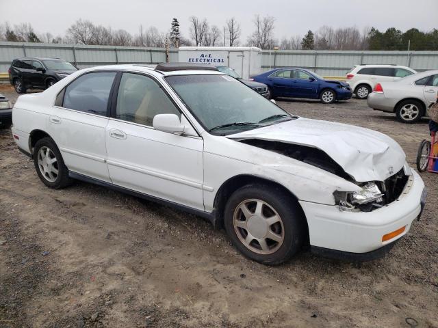 Photo 3 VIN: 1HGCD5667RA176160 - HONDA ACCORD 