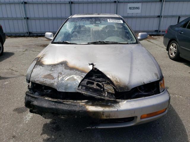 Photo 4 VIN: 1HGCD5669TA190195 - HONDA ACCORD 