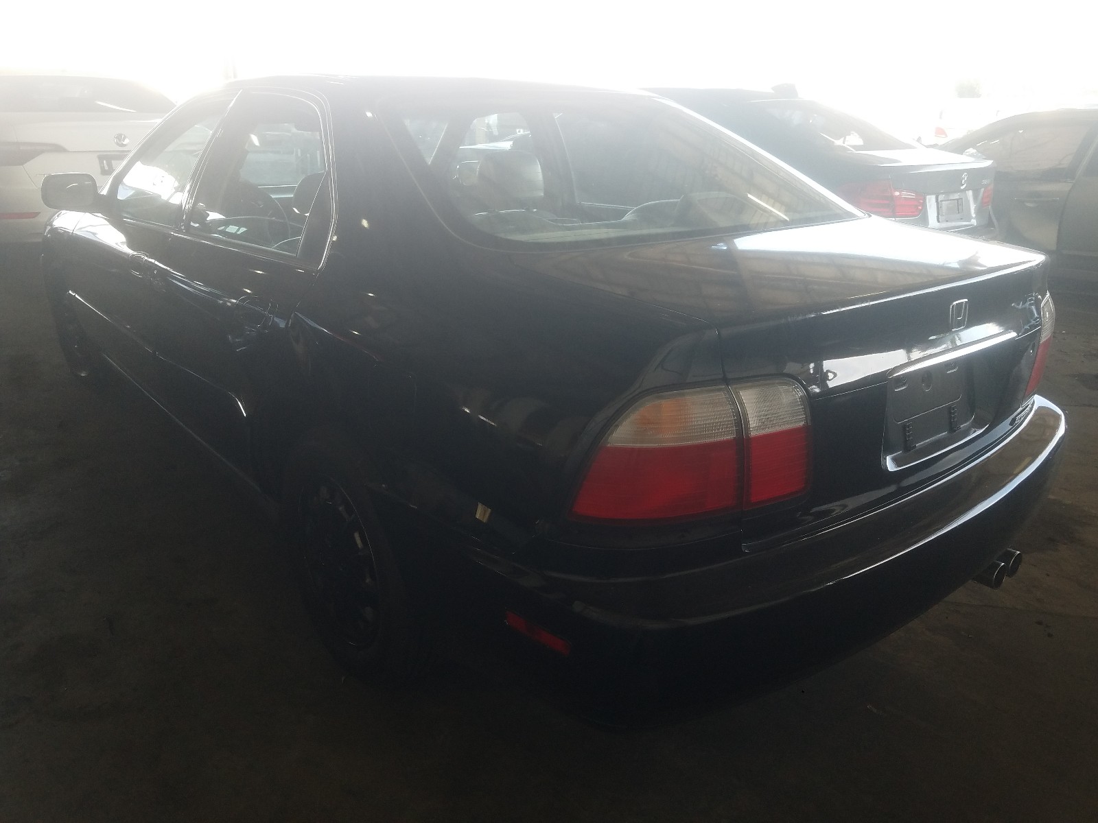 Photo 2 VIN: 1HGCD566XTA186995 - HONDA ACCORD EX 