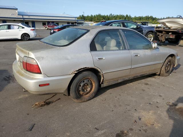 Photo 2 VIN: 1HGCD5684VA166407 - HONDA ACCORD 