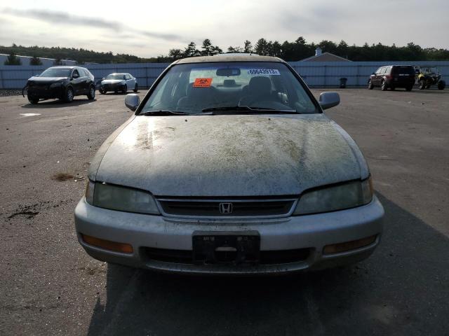 Photo 4 VIN: 1HGCD5684VA166407 - HONDA ACCORD 