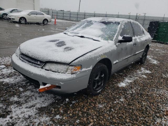 Photo 1 VIN: 1HGCD5684VA183885 - HONDA ACCORD LX 