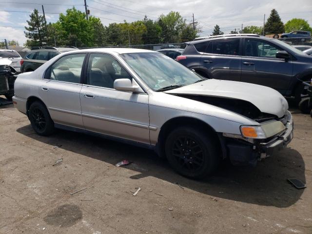 Photo 3 VIN: 1HGCD5688VA184666 - HONDA ACCORD 