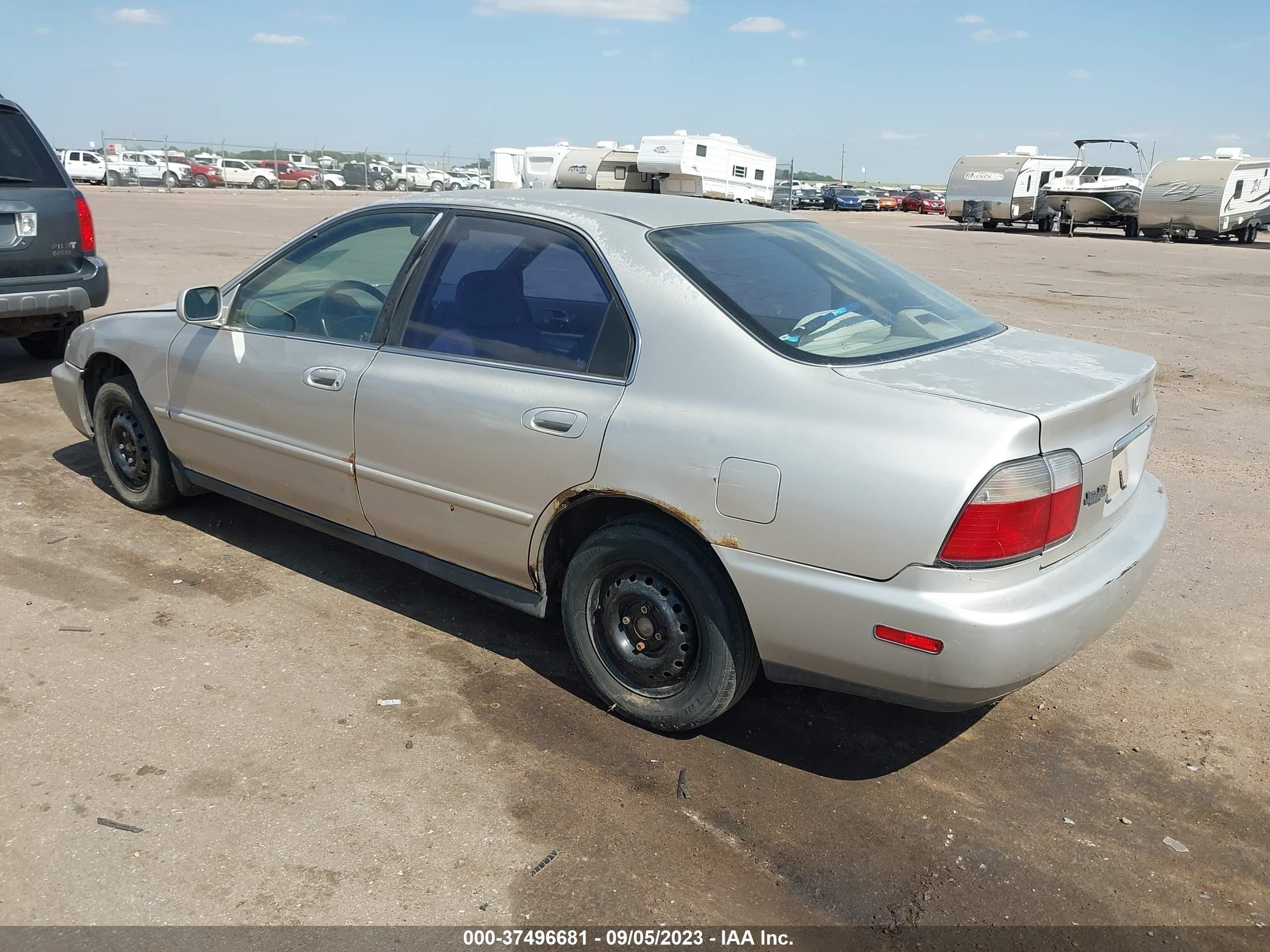 Photo 2 VIN: 1HGCD5689TA115787 - HONDA ACCORD 