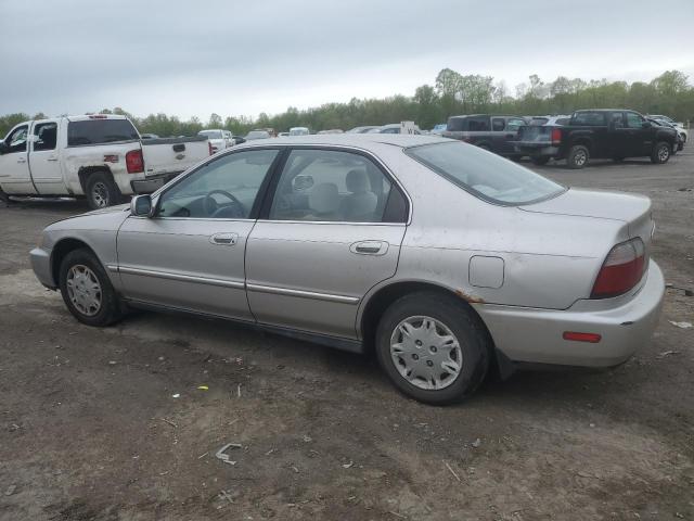 Photo 1 VIN: 1HGCD5690TA235633 - HONDA ACCORD 