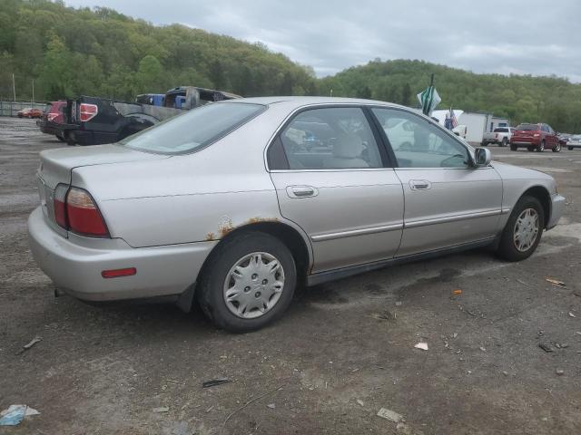 Photo 2 VIN: 1HGCD5690TA235633 - HONDA ACCORD 